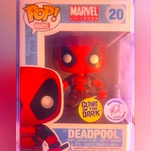 Exclusive Marvel Funko Pop Deadpool #20